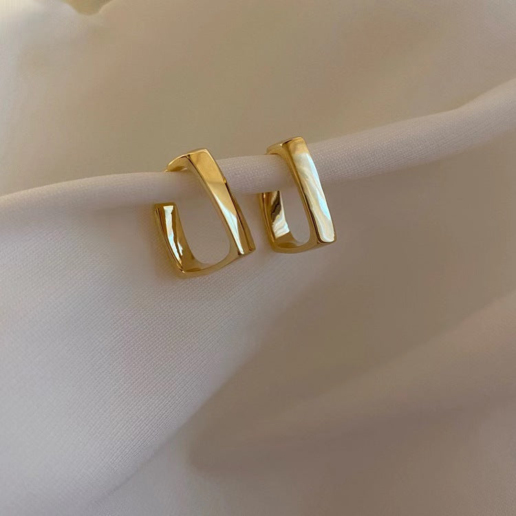 Golden Rectangle Earrings — Sleek Geometric Style