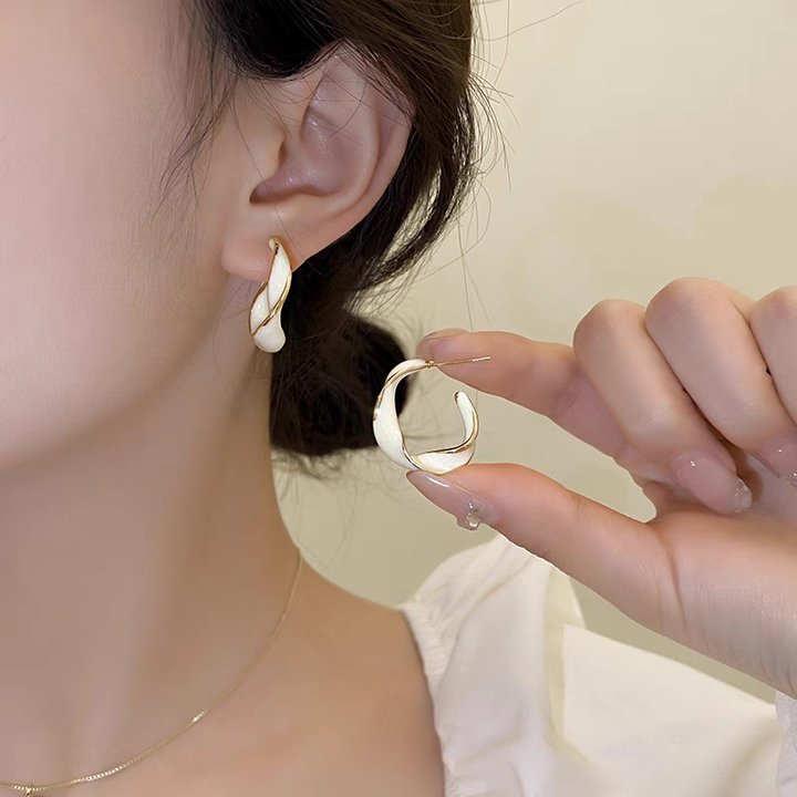 White Twisted Hoop Earrings — Modern Texture