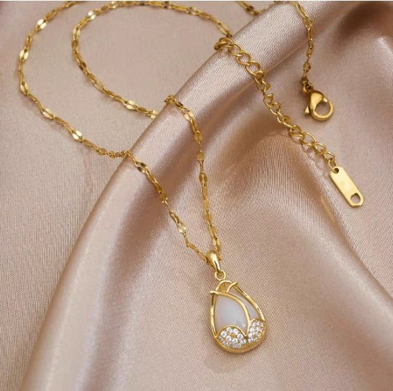 Gold Wire Pearl Necklace — Delicate & Elegant
